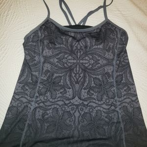 ATHLETA TANK BUILT WITH IN BRA SIZE MEDIUM